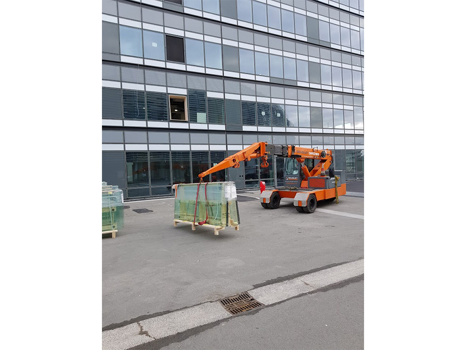 Grutage de chevalets au Stade Pierre Mauroy (02)