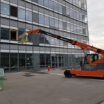 Grutage de chevalets au Stade Pierre Mauroy (03)